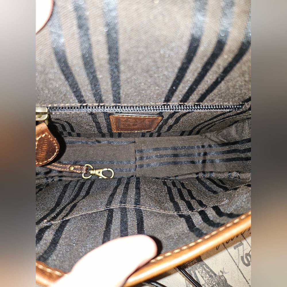 Frye Parker Field Medium Crossbody Bag - Picture 5 of 6